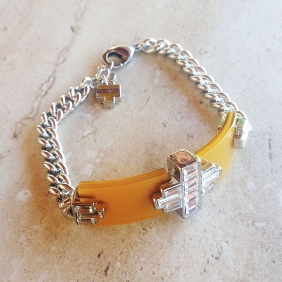 Lia Sophia Jewelry - Silver Link Bracelet by Lia Sophia Lia Sophia Jewelry - Silver Link Bracelet by Lia Sophia